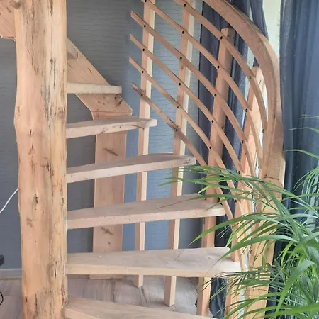 Annexe Independante, Lumineuse Et Cosy Esson